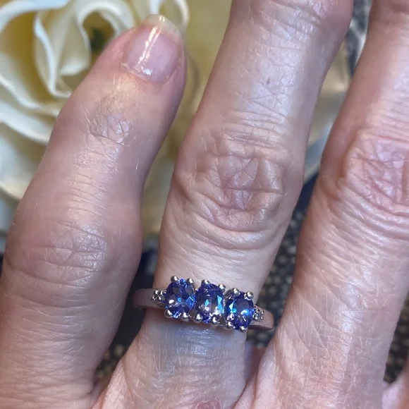 Gorgeous Triple Purple Gemstone Sterling Silver Ring - Picture 6 of 10